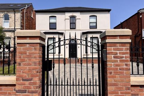 4 bedroom property to rent, Golf Open 2026 - Hartwood Road, Southport - Sleeps 8