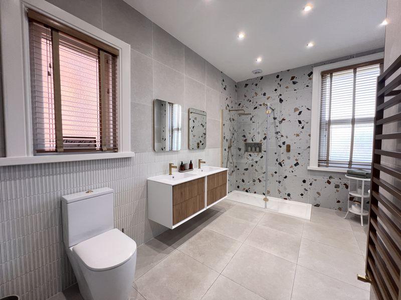 Bathroom (1)