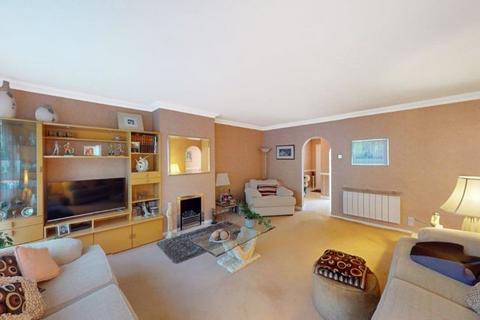 undefined, Hurstcombe, Buckhurst Hill IG9