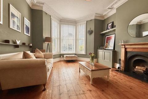4 bedroom terraced house for sale, Greenbank Avenue, Exceptionally spacious Four- Bedroom Family home