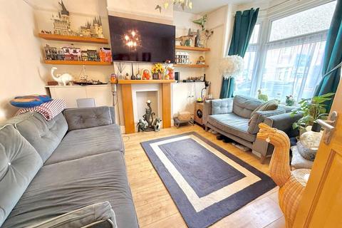4 bedroom end of terrace house for sale, Princes Street, Dunstable