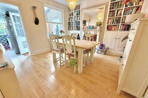 4 bedroom end of terrace house for sale, Princes Street, Dunstable