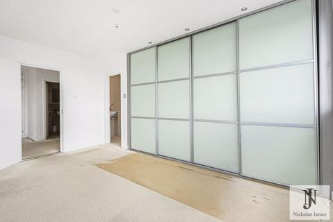 3 bedroom apartment for sale, Ballards Lane, Finchley, London, N3