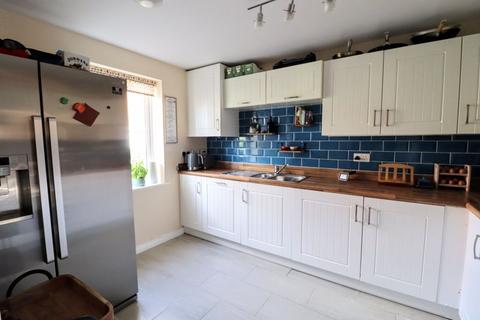 3 bedroom terraced house for sale, Trinidad Grove, Newton Leys Bletchley Milton Keynes