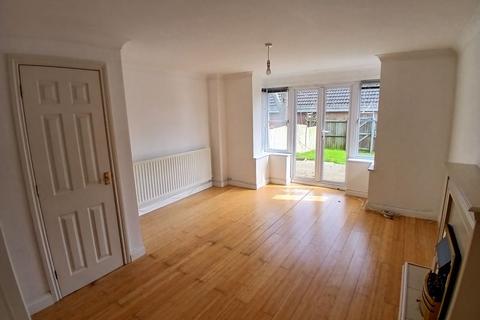 3 bedroom townhouse for sale, Marshall Close, Thorpe Astley