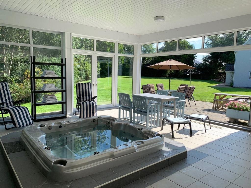 Pool House