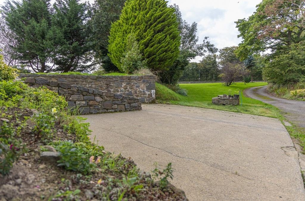 Gardens & Grounds