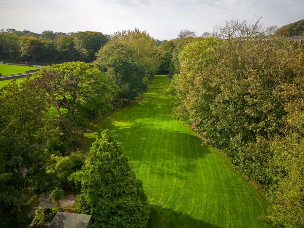 Gardens & Grounds