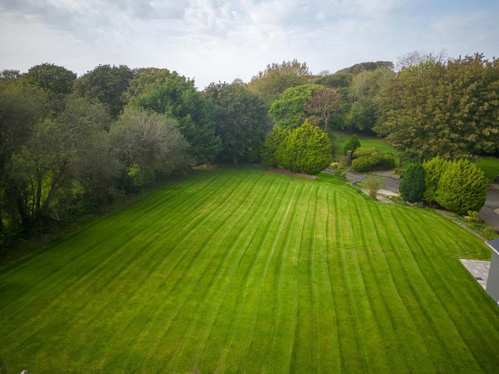 Gardens & Grounds