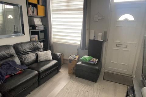 3 bedroom terraced house to rent, Ashworth Street; Fenton; ST4