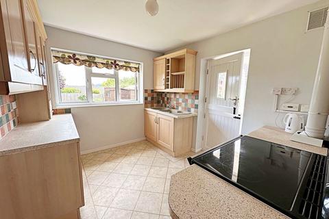 2 bedroom bungalow for sale, Upper Street, Defford