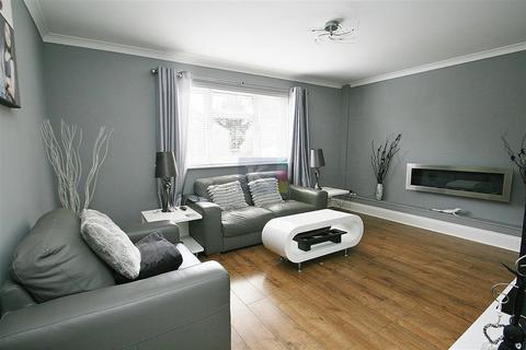 undefined, Gainsborough Road, Hayes