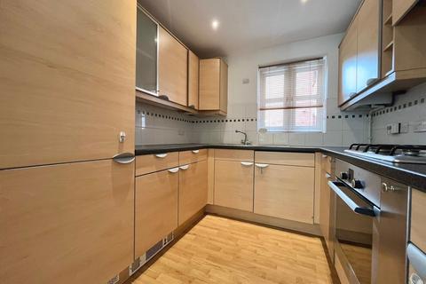 2 bedroom flat to rent, Old Hall Gardens, Shirley, Solihull, West Midlands, B90