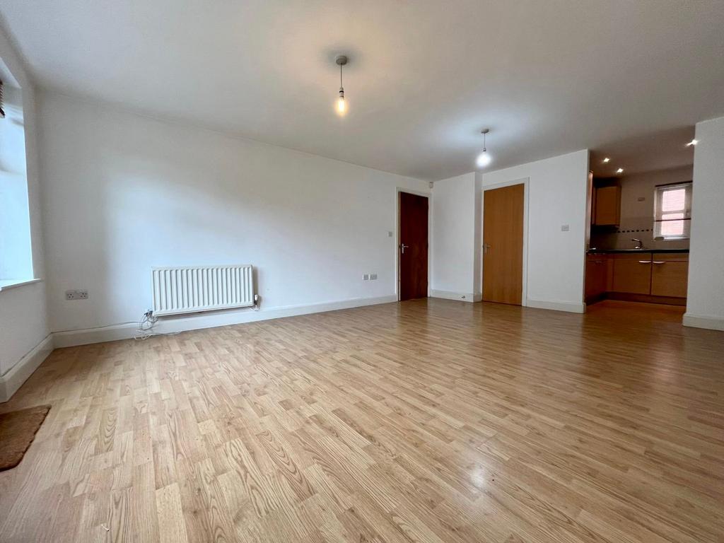 Apartment in Solihull, Blossomfield - More
