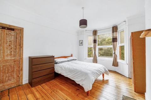79 Bramley Road, London, W5 4ST
