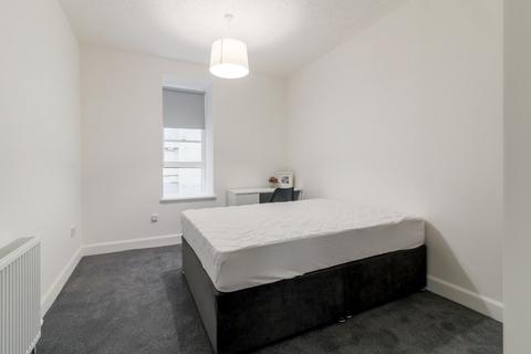 3 bedroom flat to rent, Union Street, City Centre DD1