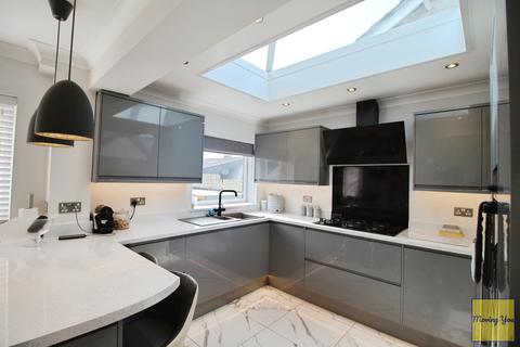 3 bedroom semi-detached house for sale, Ael-y-Bryn, Penclawdd, Swansea, SA4
