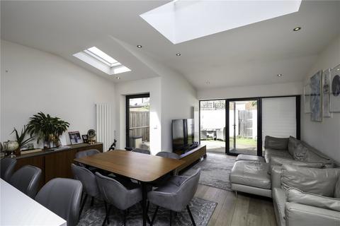 Drayton Gardens, London, W13