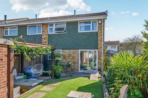 69 Bredon, Yate, Bristol, BS37 8TD