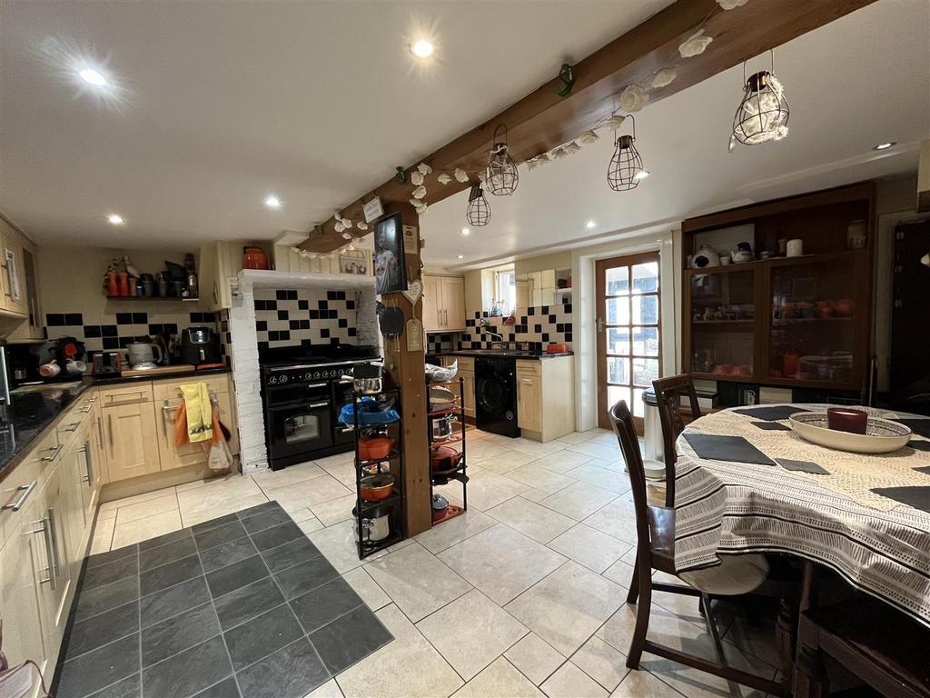 Dining Kitchen