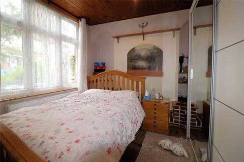 30 Moat Lane, Erith, DA8 2NQ