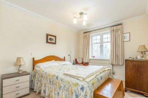 1 bedroom apartment for sale, High Road, Bushey Heath, Bushey