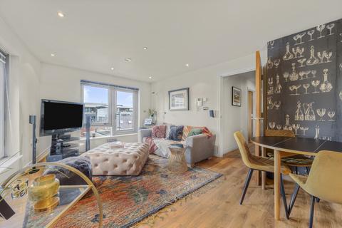 2 bedroom penthouse for sale, Steward Street, London, E1