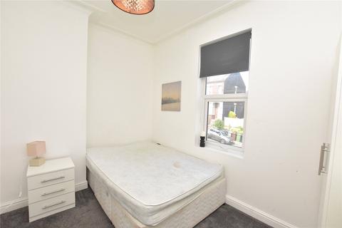 9 Knowle Road, Leeds, LS4 2PJ
