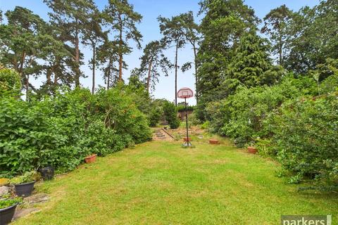 30 Antrim Road, Woodley, Reading, RG5 3NU