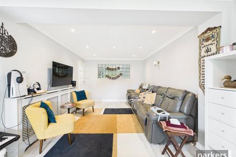 30 Antrim Road, Woodley, Reading, RG5 3NU
