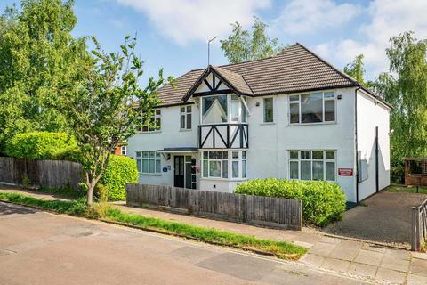 undefined, Flora Grove, Hertfordshire AL1