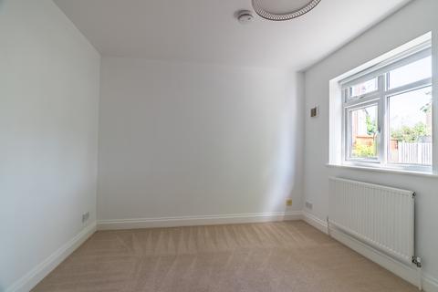 undefined, Flora Grove, Hertfordshire AL1