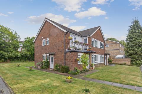 undefined, Oakenshaw Close, Surbiton KT6