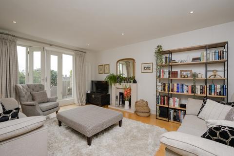 38a Cottenham Park Road, London, SW20 0SA