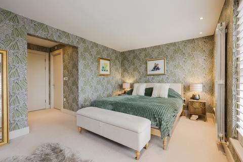 38a Cottenham Park Road, London, SW20 0SA