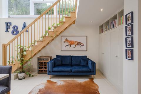 38a Cottenham Park Road, London, SW20 0SA