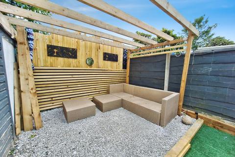40 Back Bower Lane, Hyde, SK14 5NS