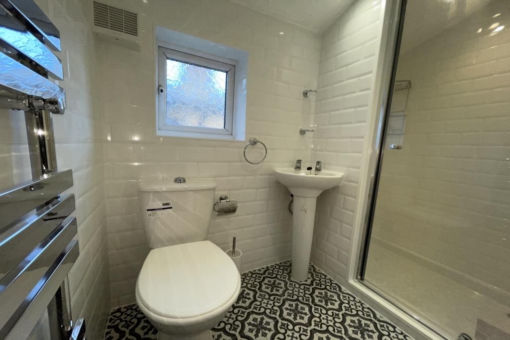 Bathroom/Shower Room