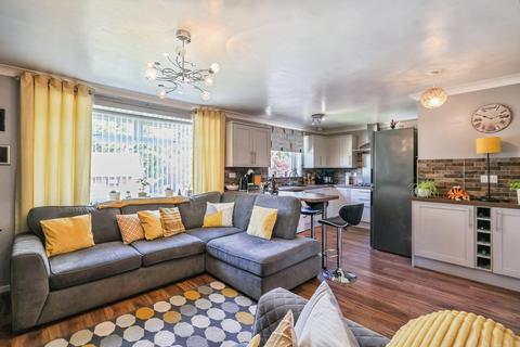 7 Mclean Walk, Newtongrange, Dalkeith, EH22 4UE
