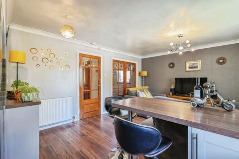 7 Mclean Walk, Newtongrange, Dalkeith, EH22 4UE