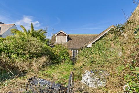 3 bedroom detached house for sale, Linden Road, Kent CT8