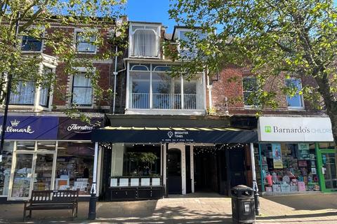 Retail property (high street) to rent, 52 Clifton St Lytham St Annes FY8 5EW