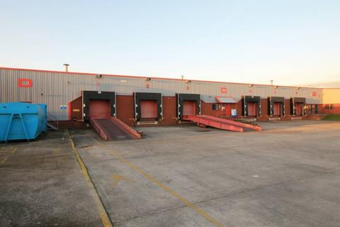 Warehouse to rent, Cornford Rd Blackpool FY4 4QQ