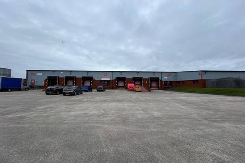 Warehouse to rent, Cornford Rd Blackpool FY4 4QQ