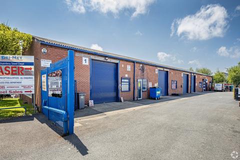 Industrial unit to rent, 5 Bracewell Av Poulton Le Fylde FY6 8JF