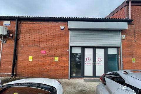 Industrial unit to rent, 5 Bracewell Av Poulton Le Fylde FY6 8JF