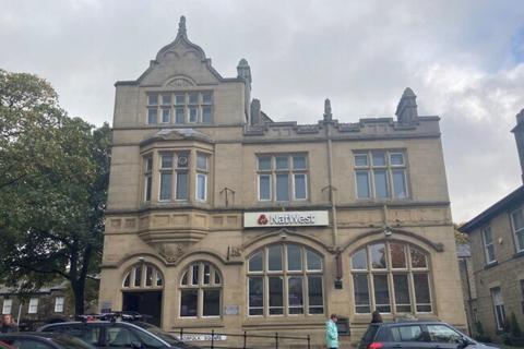 Office to rent, Norfolk Sq Glossop SK13 8BR