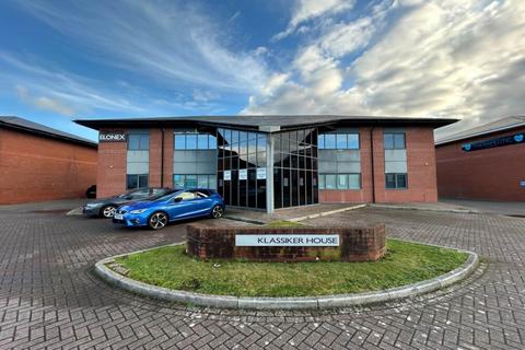 Office to rent, Avroe Cres Blackpool FY4 2DP