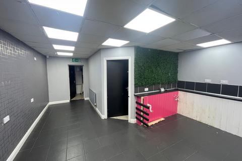 Retail property (high street) to rent, 111 Topping St Blackpool FY1 3AA