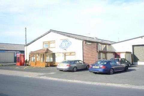 Warehouse to rent, Cocker Ave Poulton Le Fylde FY6 8JU